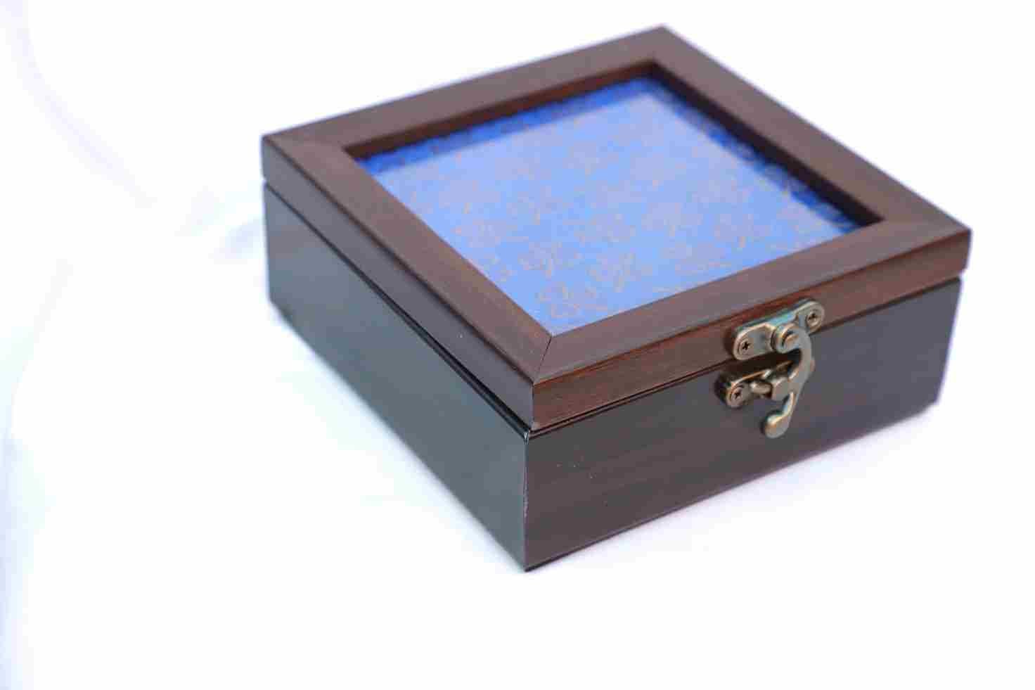 Jewellery box